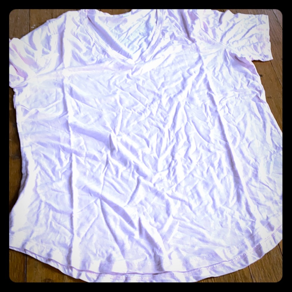 Old Navy luxe v neck shirt sleeve T-shirt.